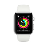 Apple Watch Series 3 - серебристый алюминиевый корпус со спортивным ремешком белого цвета
