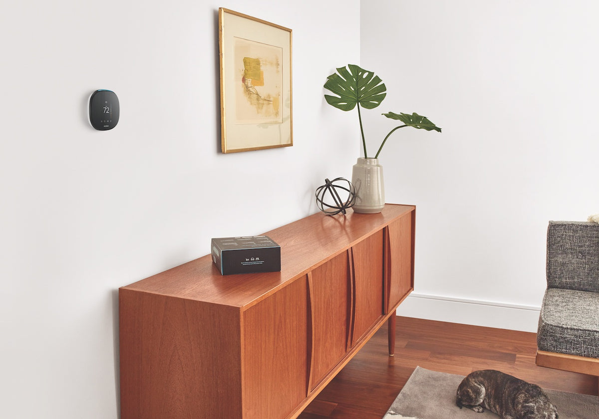 smart thermostat with sensor